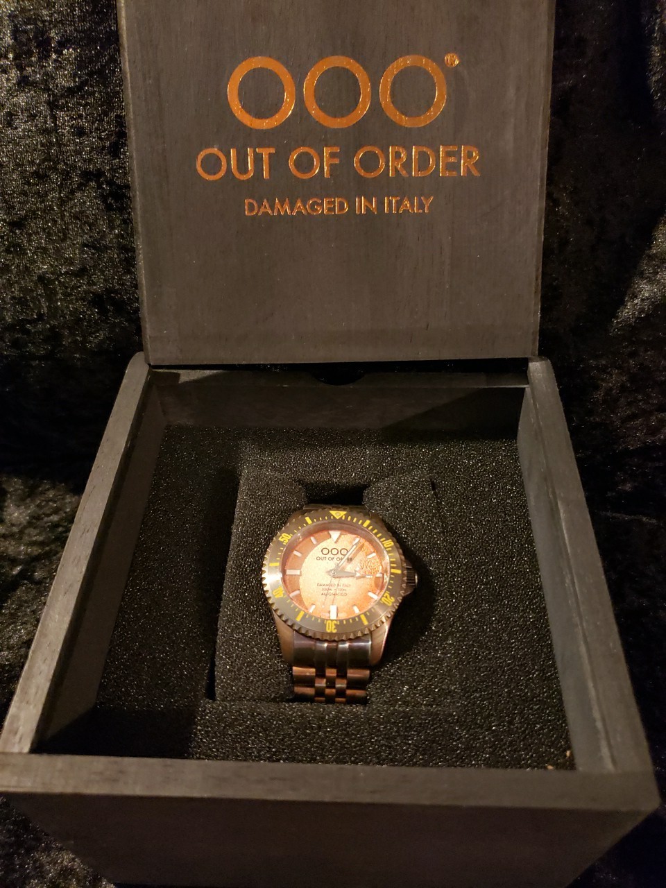 OOO Out Of Order Orange Swiss Automatico