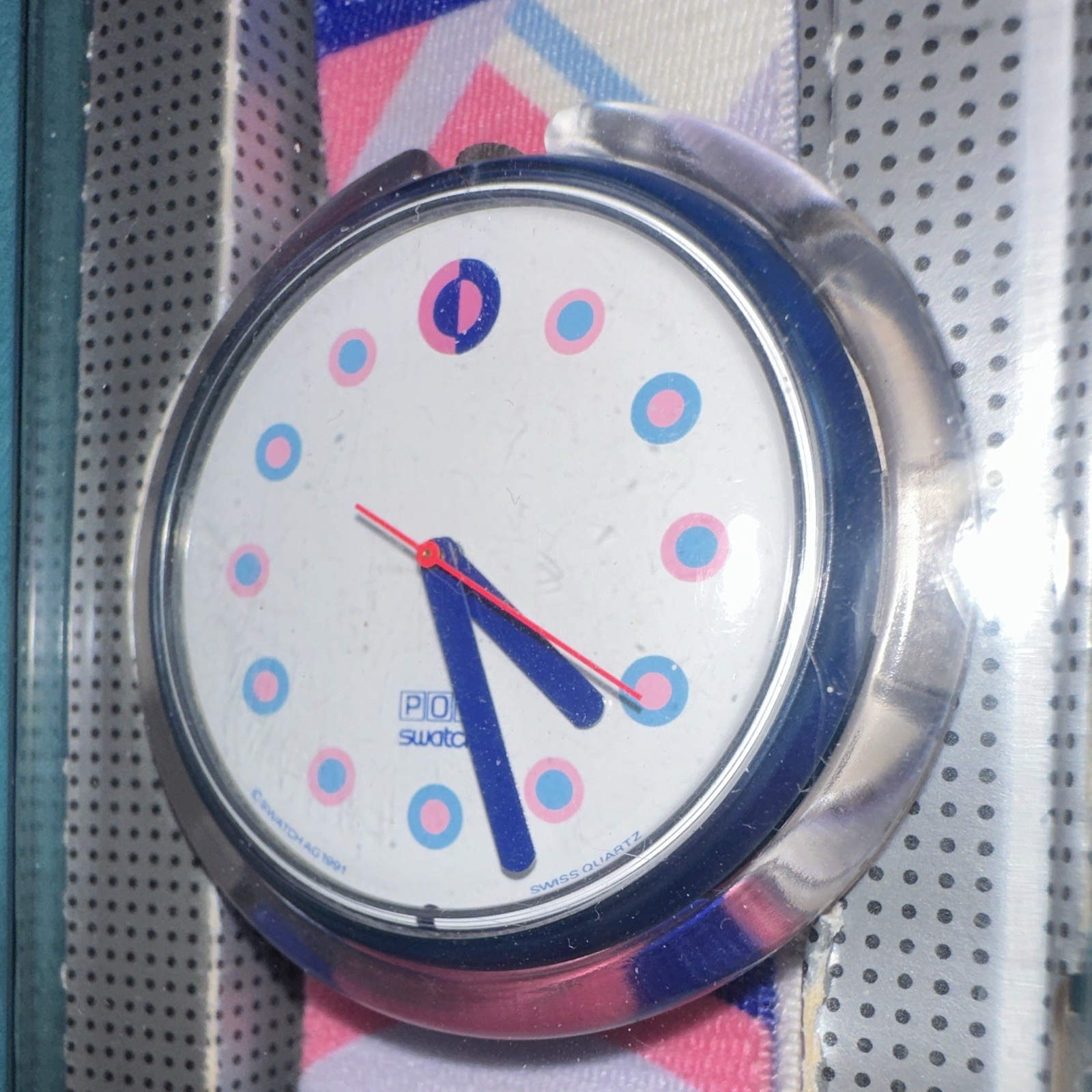 Vintage Pop Swatch 1991 Contessa PWN104 in original box. Great condition.