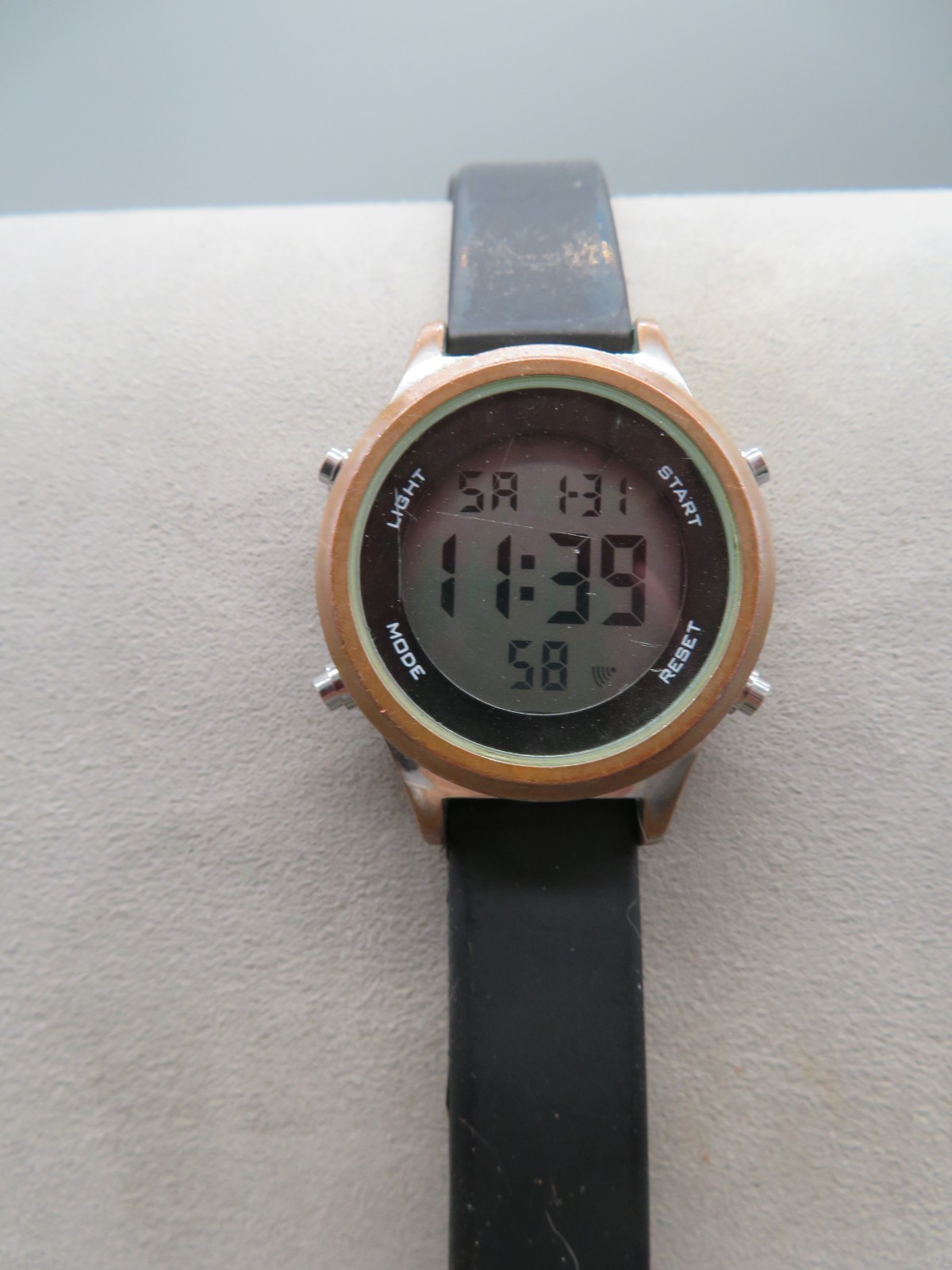 LCD Digital FMD Watch FMDDott90 Black Silicone/Rubber Band