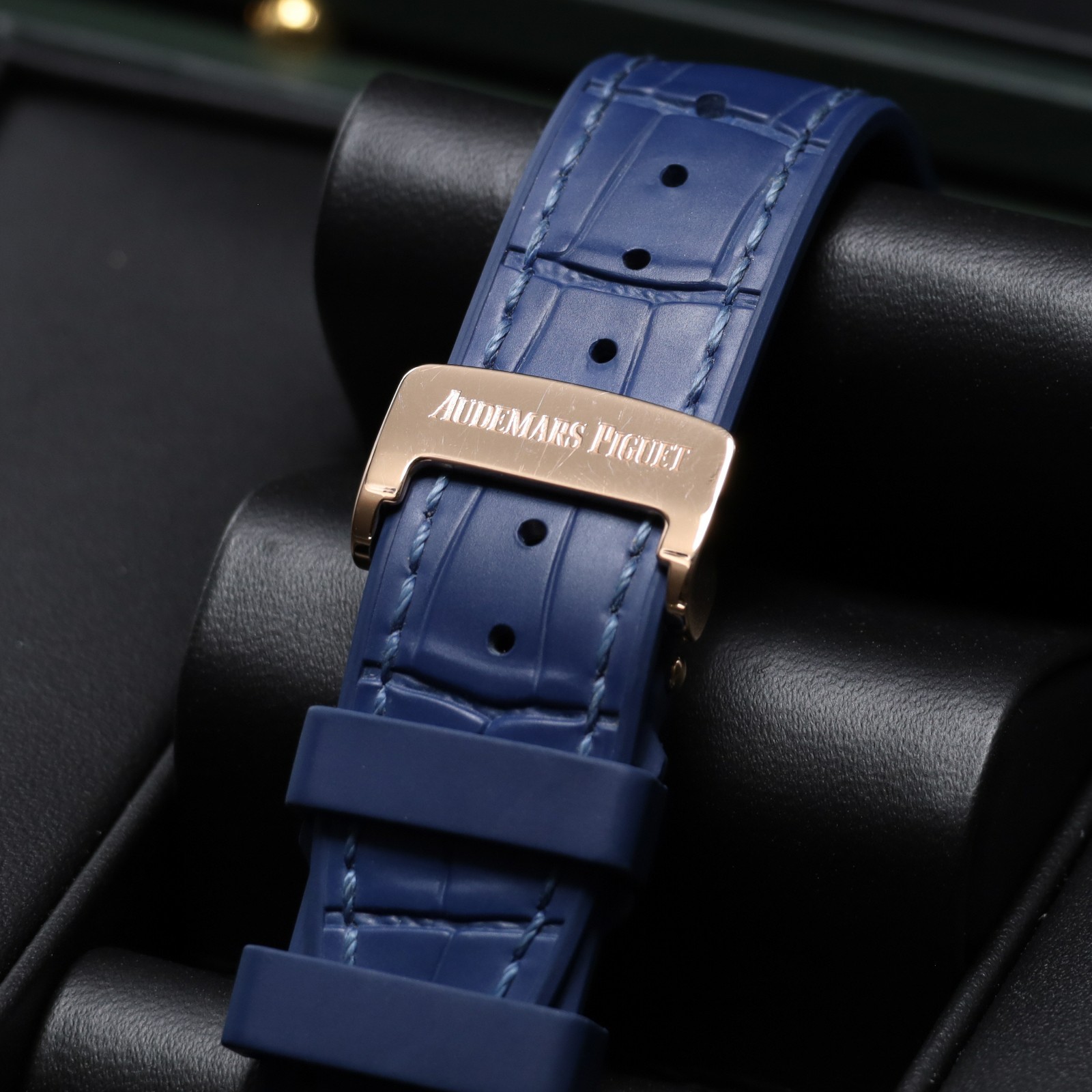 Audemars Piguet Royal Oak 41mm RG Blue Tapisserie Rubber 26239OR