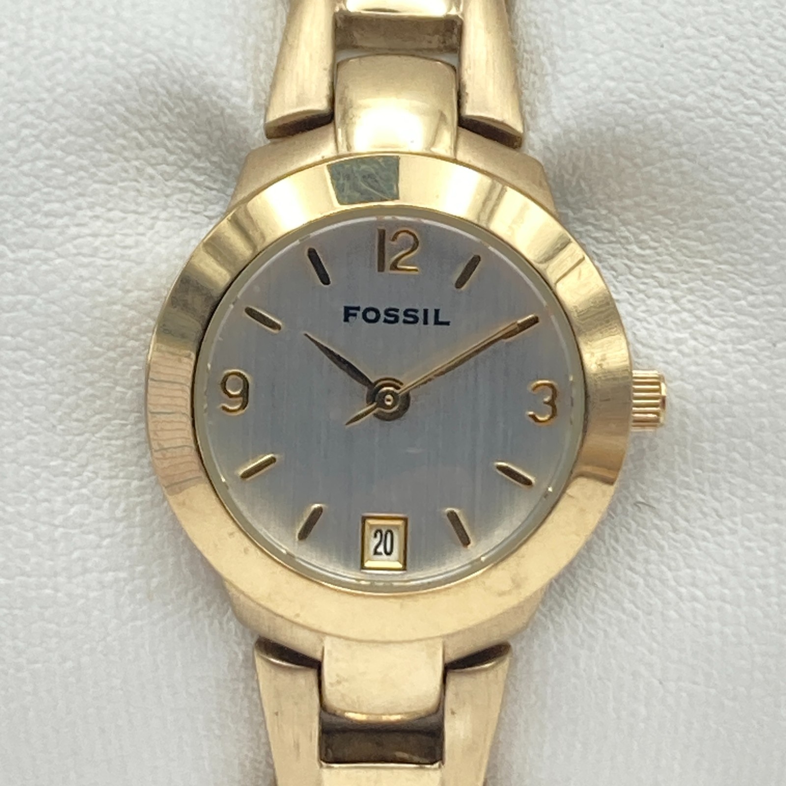 Fossil F2 Women’s Watch 23mm Gold Tone Date Round WR 30M New Battery TINY 5.5″