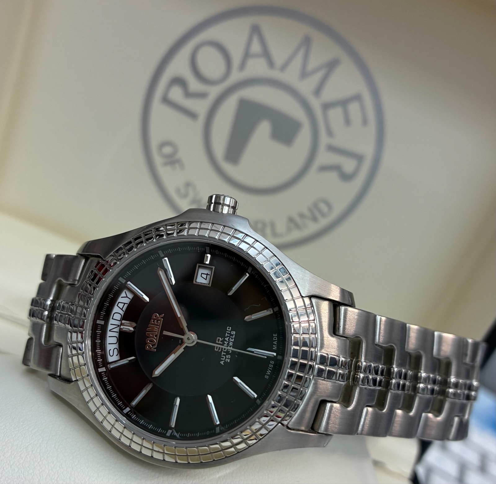 Roamer Automatic Mens Swiss Made Sapphire Date Analog Wrist Watch Ref. 202758
