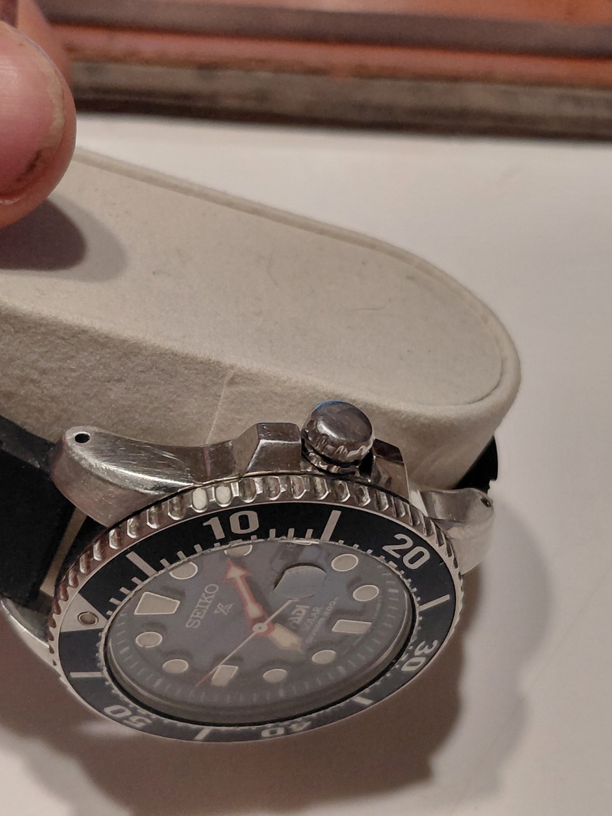 Seiko Prospex PADI Solar Quartz Diver 200m V157-0DF0 Blue/Bezel Rubber Strap