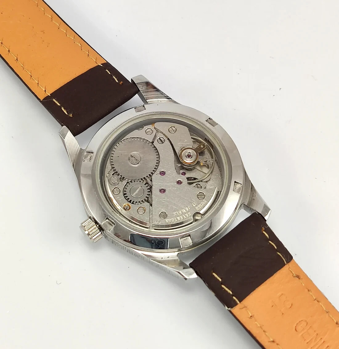 Working Melas Pearl Dial Date Function Handwinding Transparent Back Wrist Watch