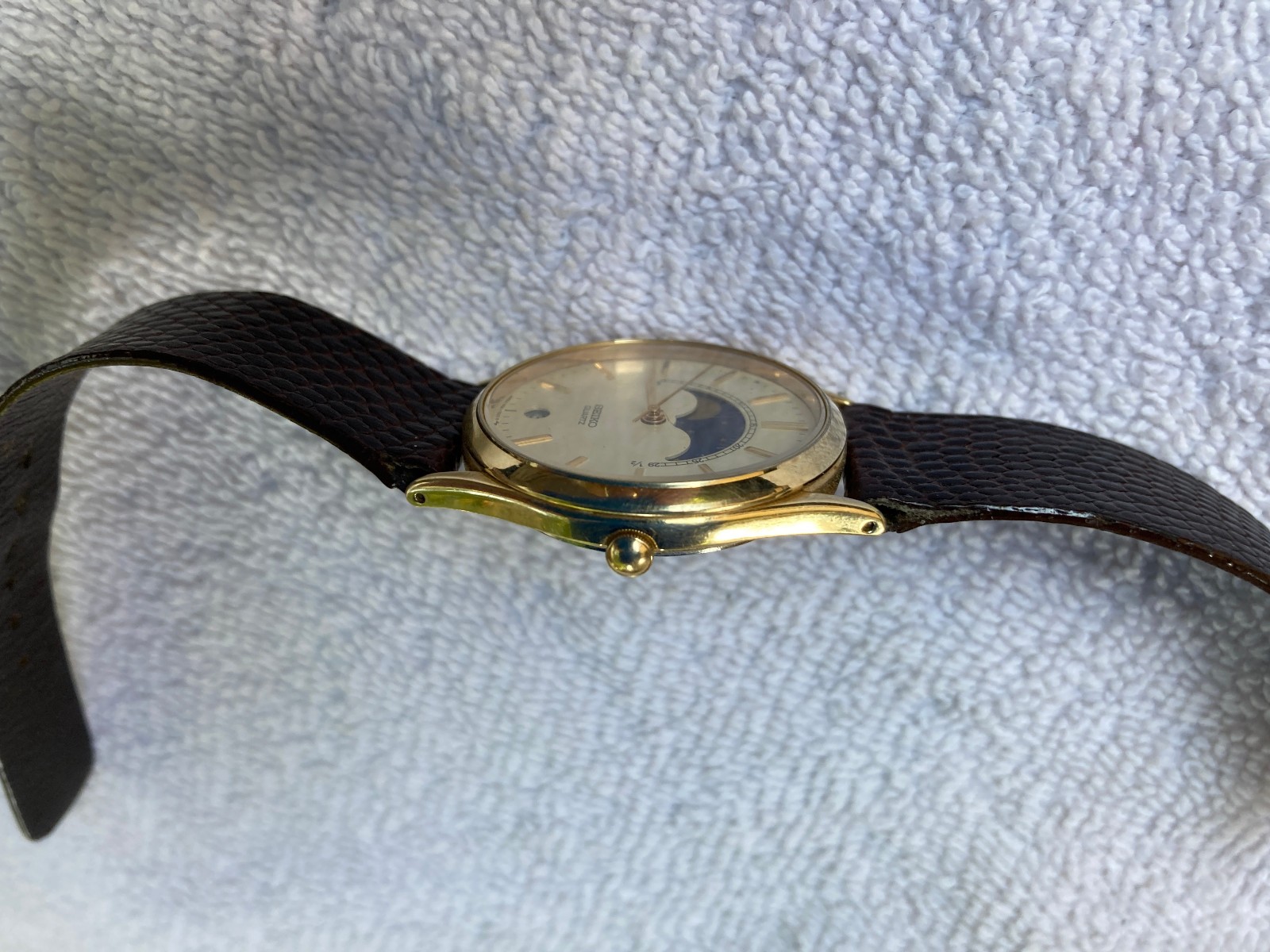 Seiko Moon Phase Watch Men 32mm Champagne Dial Gold Tone Date 7434-7008 New Batt
