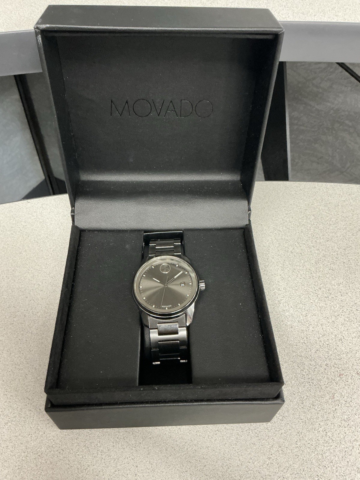 Movado Bold Men’s 44mm Gray Dial Black SS Quartz Date Watch 50m w/ Box