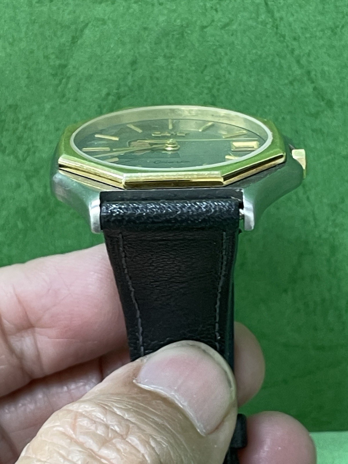 SWISS Cyma President Saddam Hussein Iraq Watch Men Black Dial SS Gold P R2