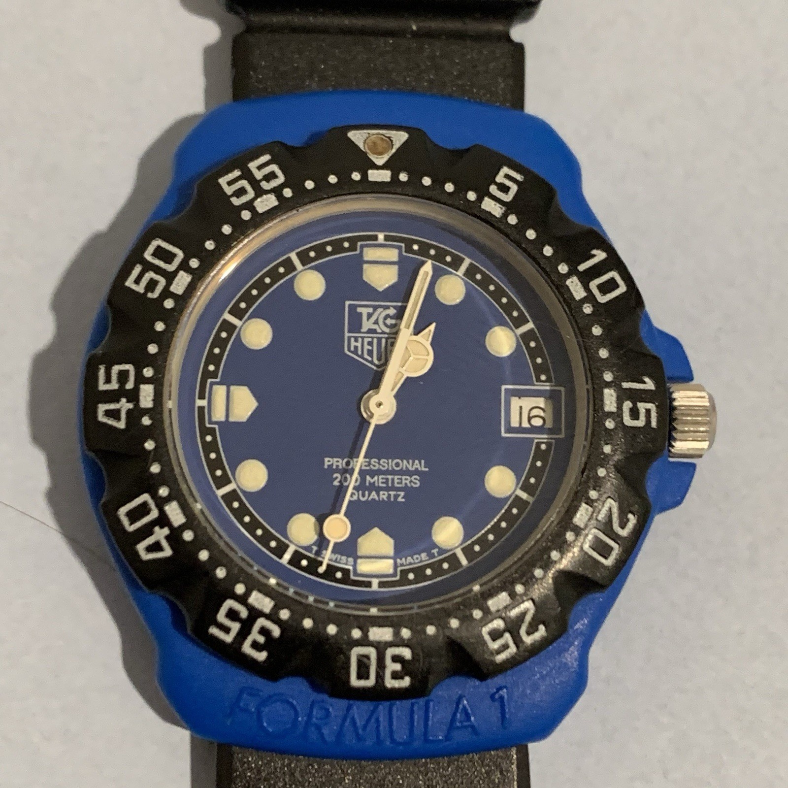 TAG Heuer Formula 1 Blue Dial Black Rubber Strap Quartz Diver Watch 200m