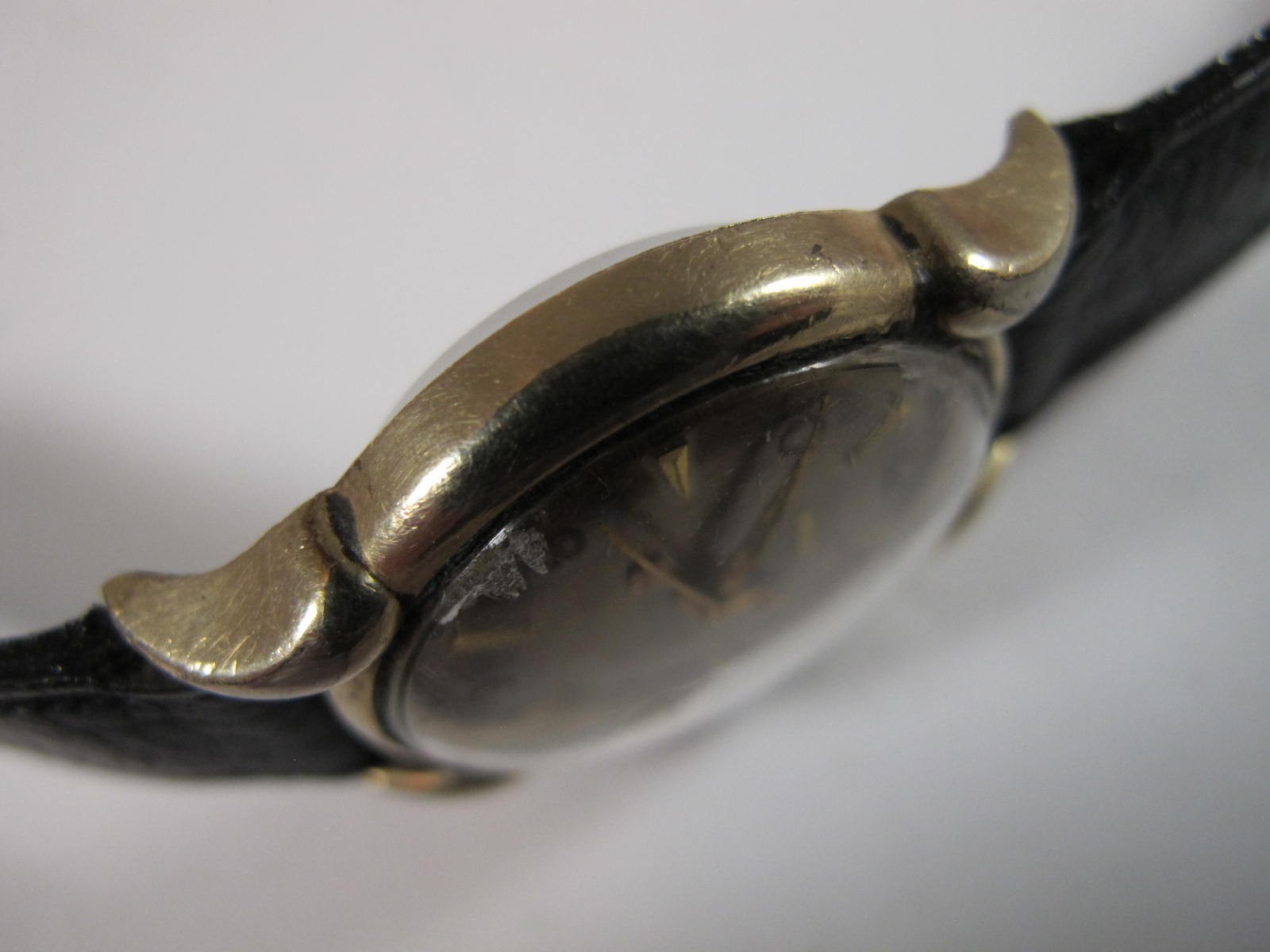 BENRUS MENS VINTAGE GOLD PLATED WATERPROOF SELF WINDING WITH WIND INDICATOR