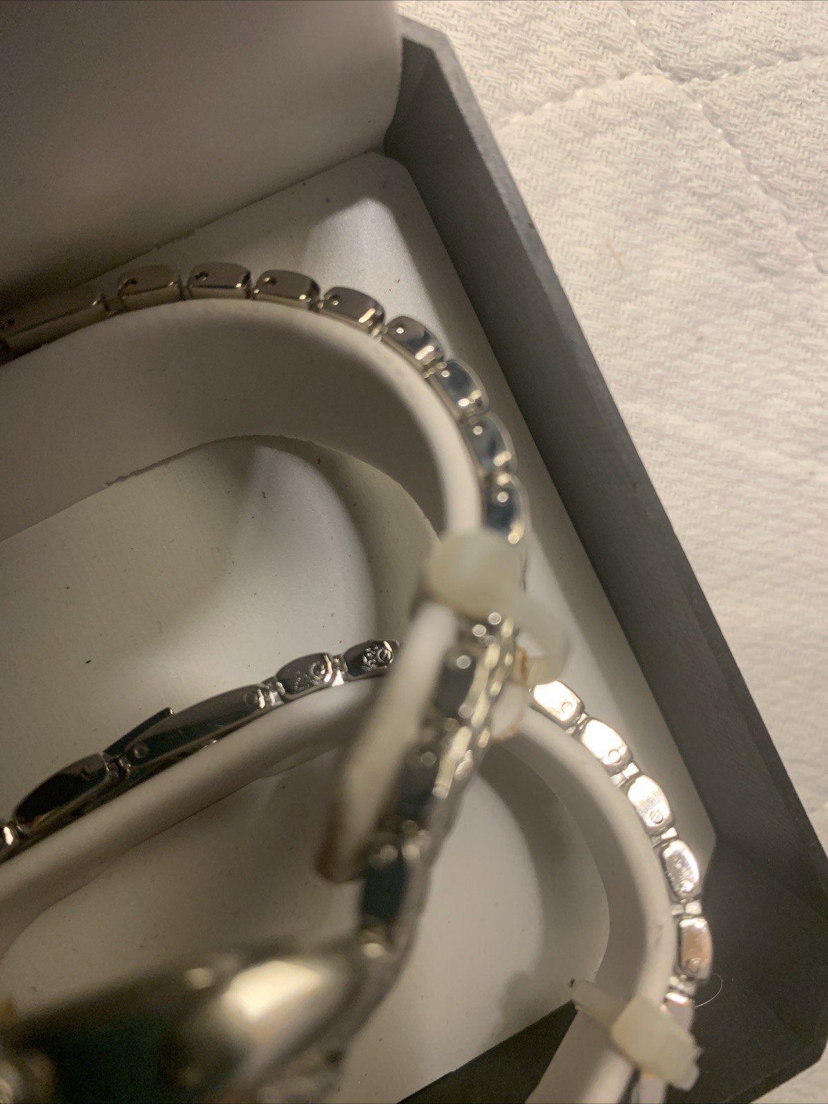 Vivani Watch & Bracelet Set Silver tone Snap Close New Old Stock