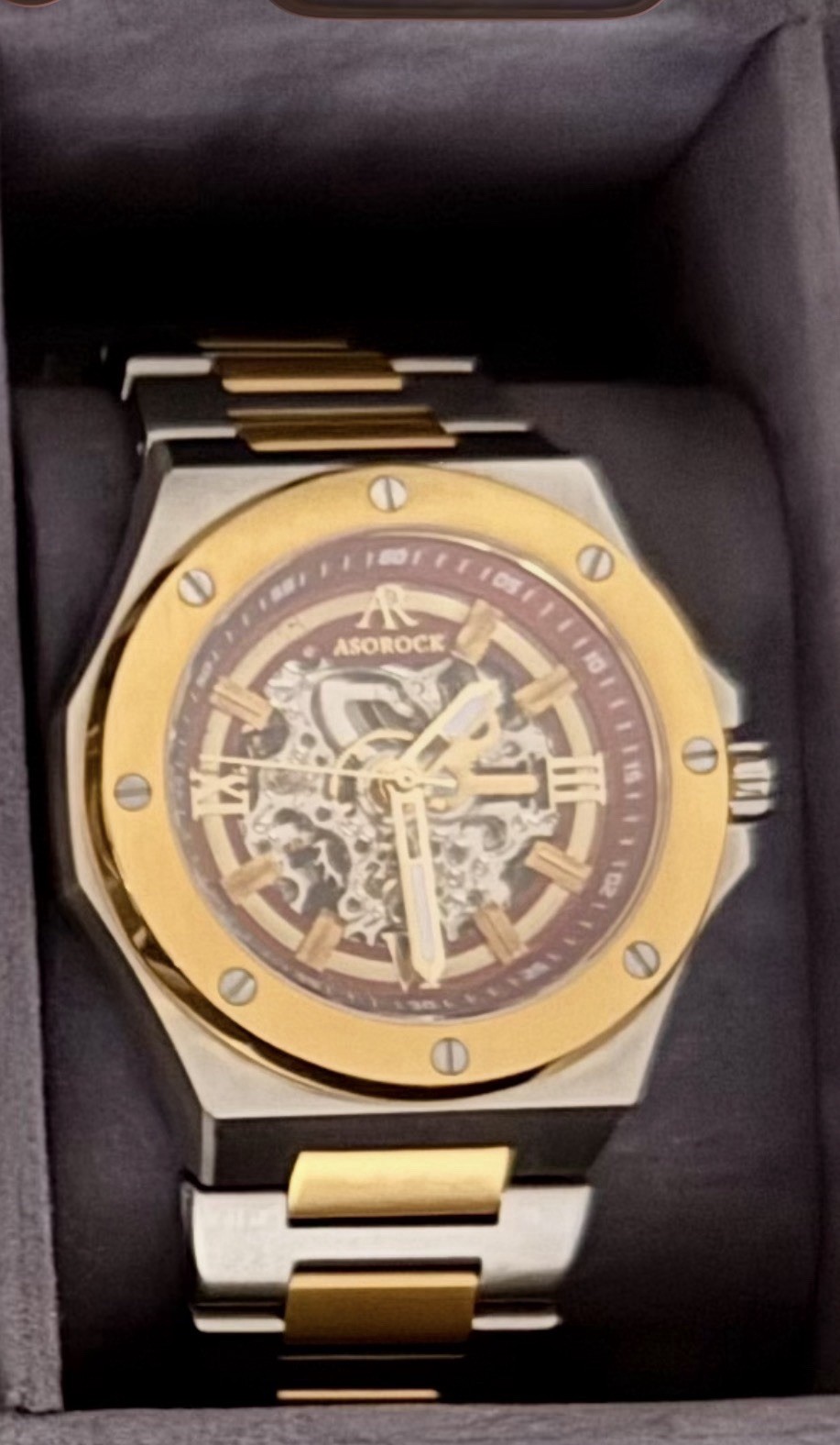 Authentic watches. READ DESCRIPTION FOR PRICES PER WATCH. Thanks.
