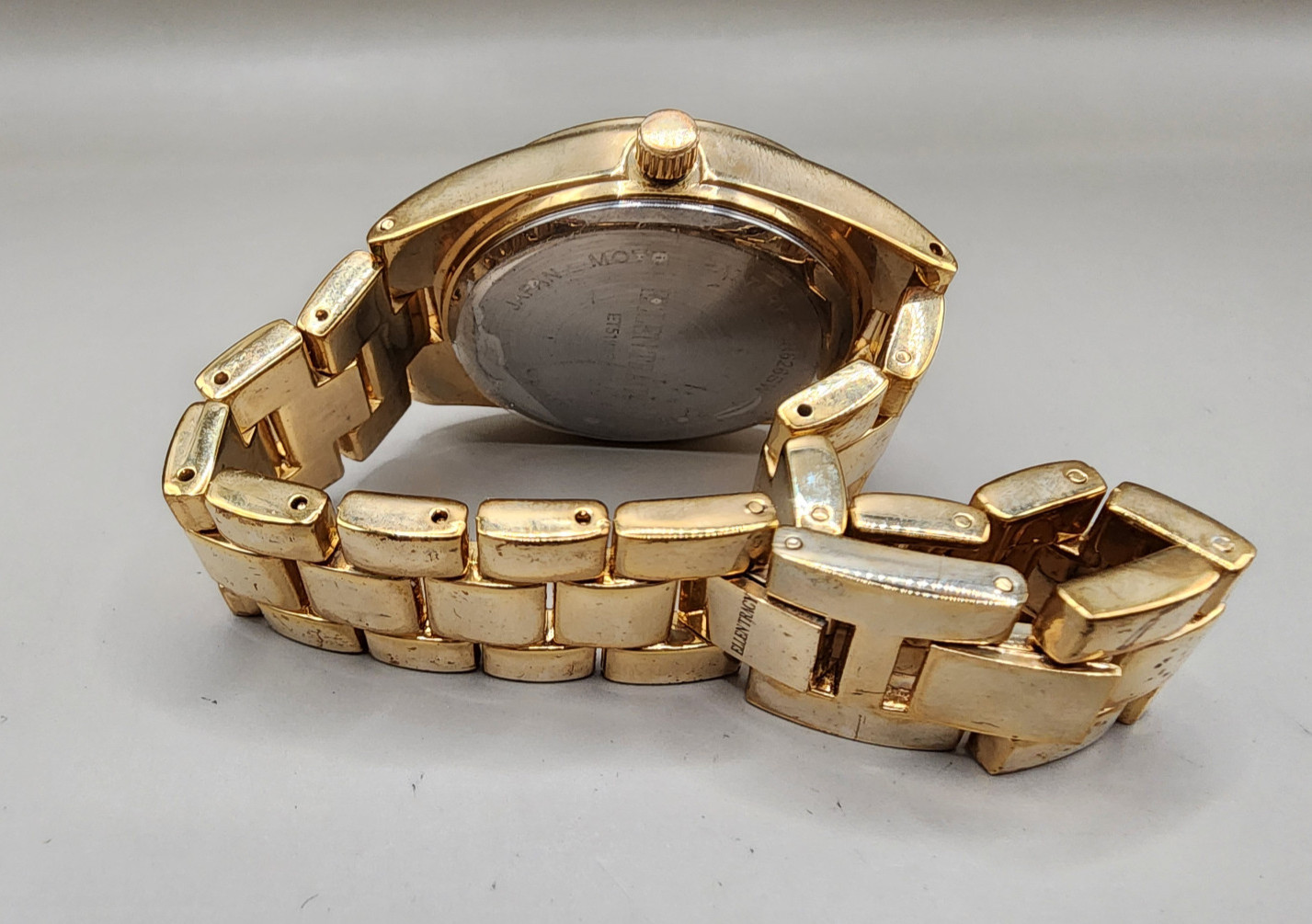 Ellen Tracy Women’s Gold Tone Watch Blue Sunray Dial Crystal Markers ET5198GDNV