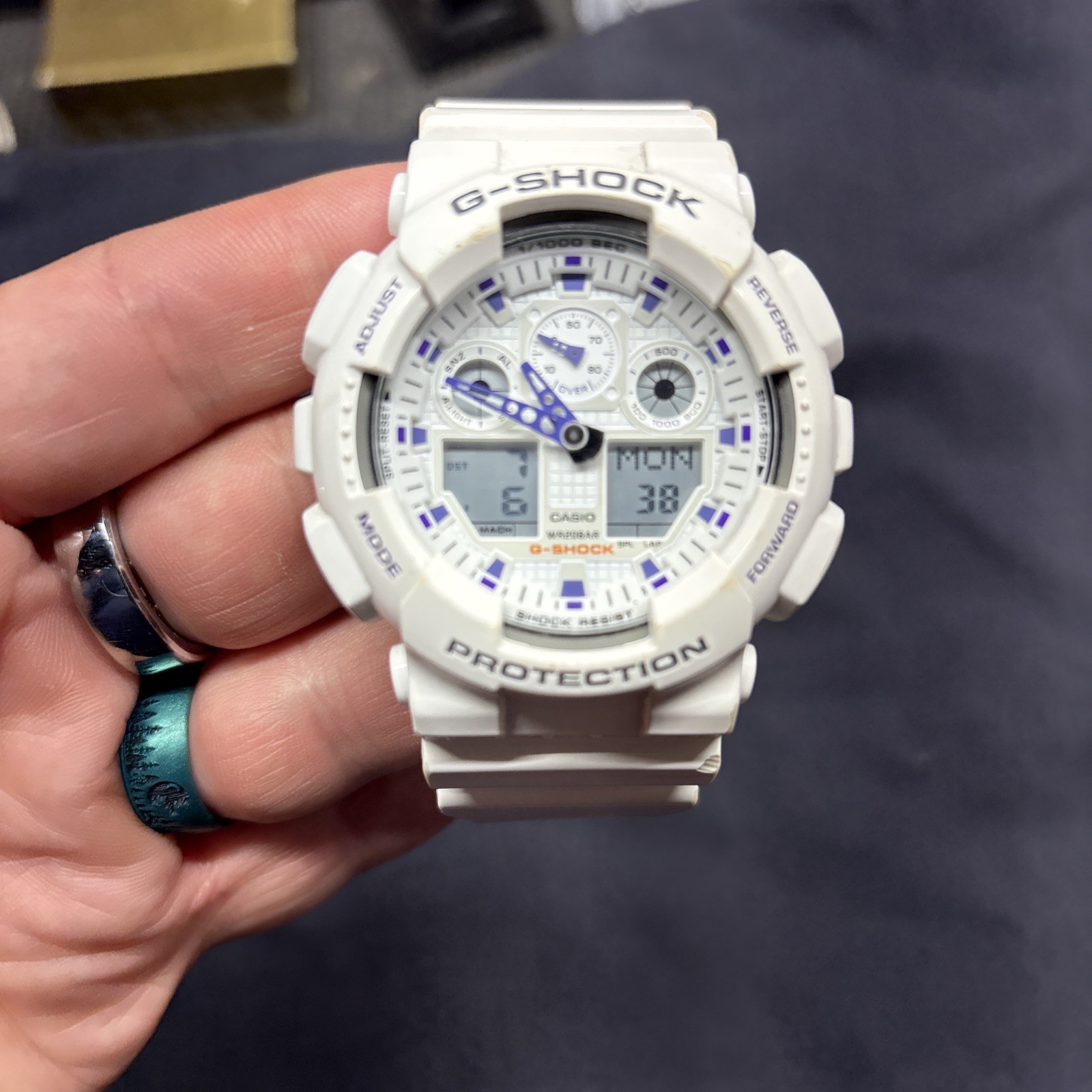 Casio G-SHOCK GA-100A 5081 Arctic White XL Hybrid – 100% Authentic – new battery