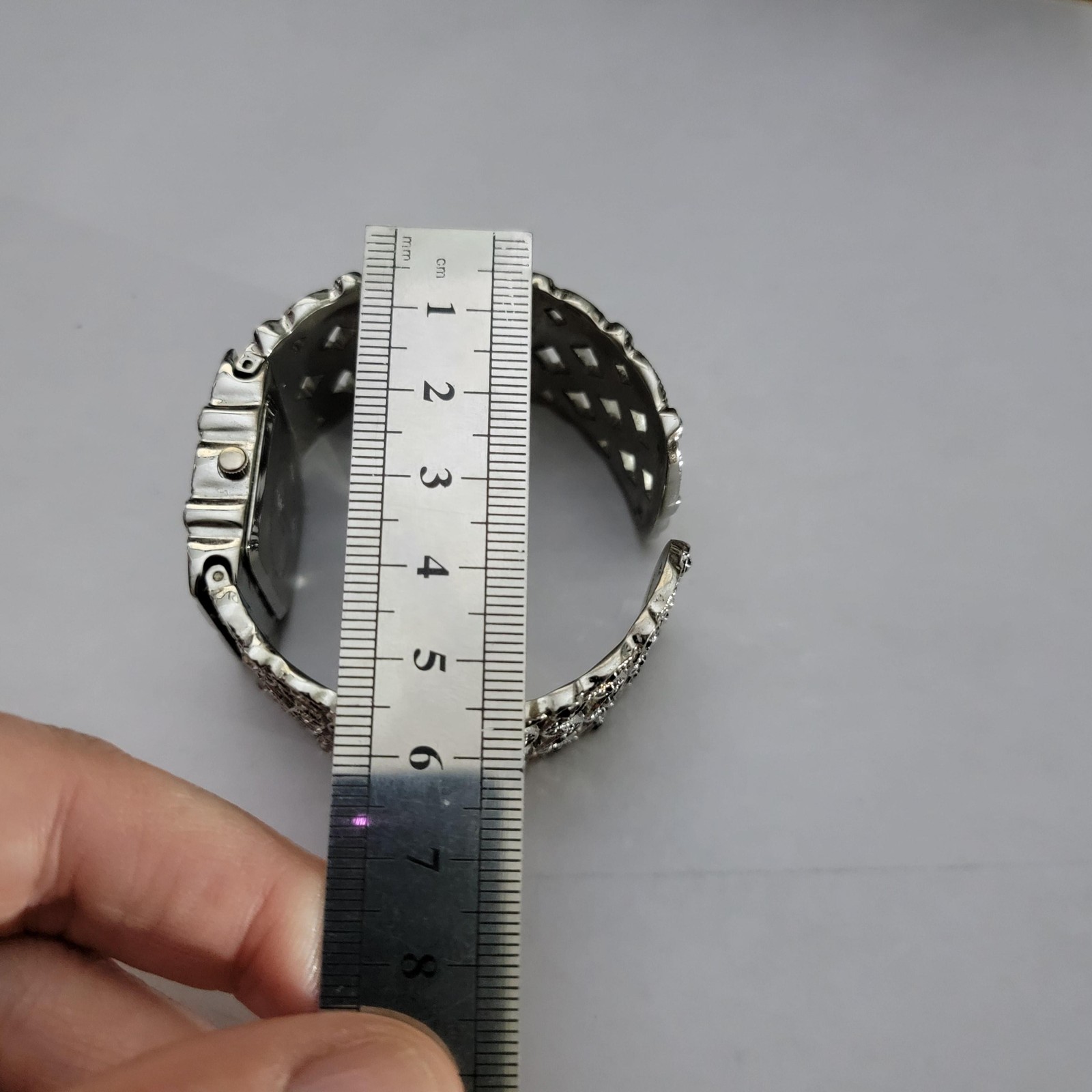 Massini Womens Watch Silver Case White Mother-of-Pearl Dial Bracelet Quartz