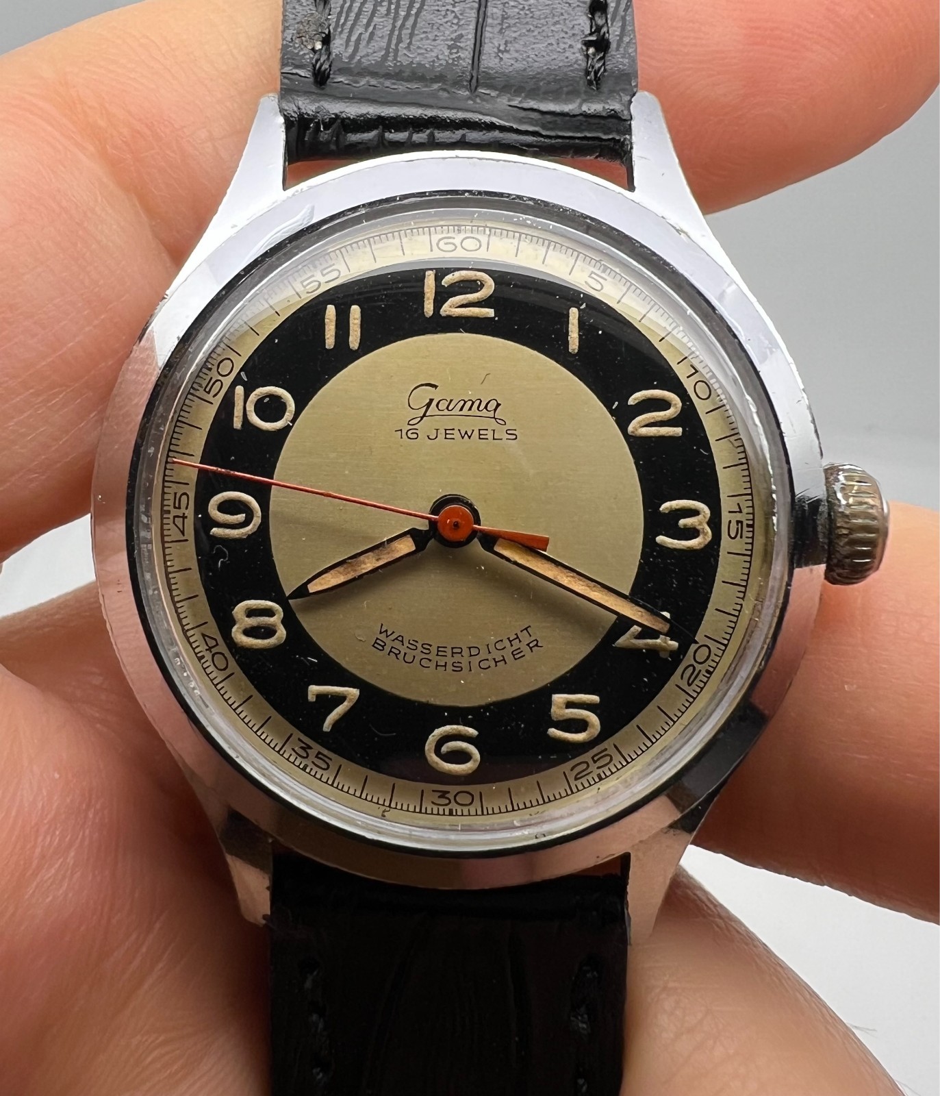 VINTAGE GAMA BULLSEYE MILITARY MENS WATCH GERMANY