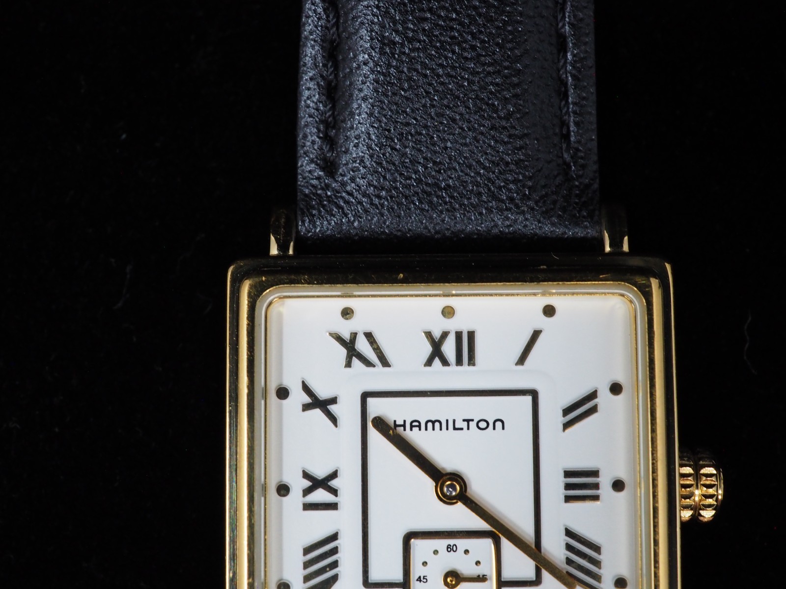 Near MINT Hamilton 6324 Small Second Roman Quartz 26mm Mens Watch JAPAN