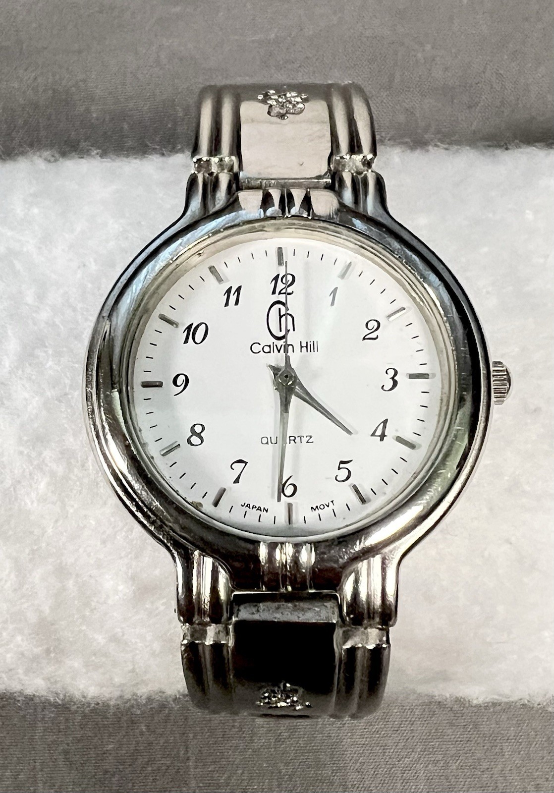 Calvin Hill Silver Tone Quartz Watch 30mm Case 7.75″ Bracelet New Battery Works!