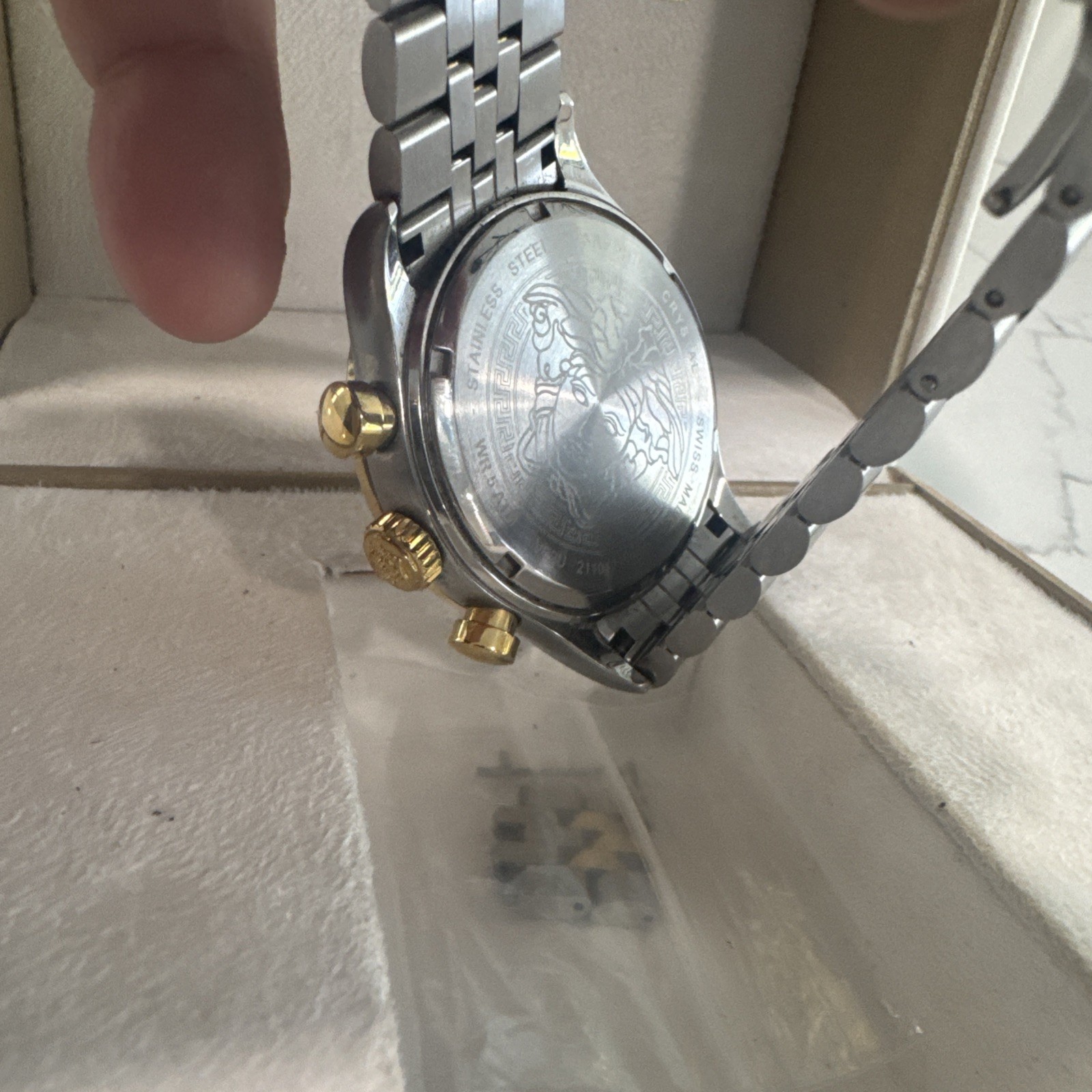 Versace VE2U00422 Hellenyium Chrono white silver gold Steel Men’s Watch NEW