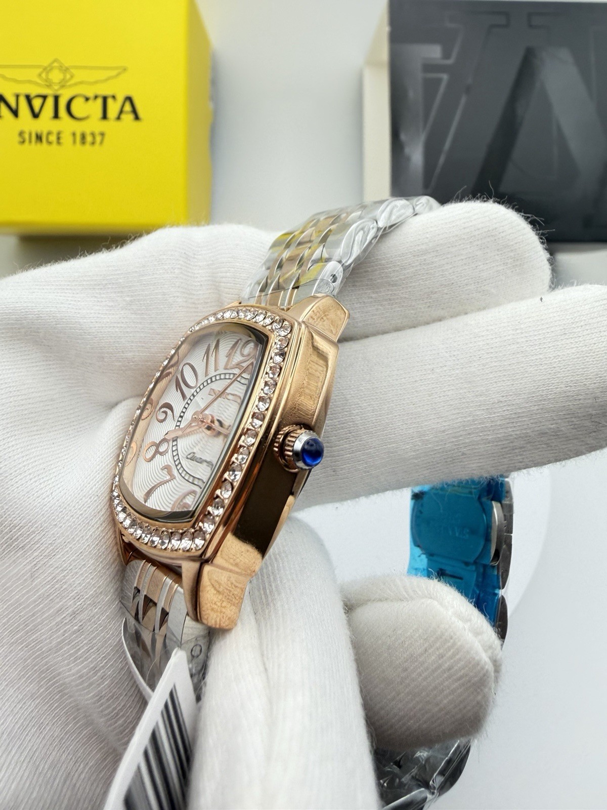 Invicta Wildflower Women’s Watch – 31mm, Gold, Steel (69354)