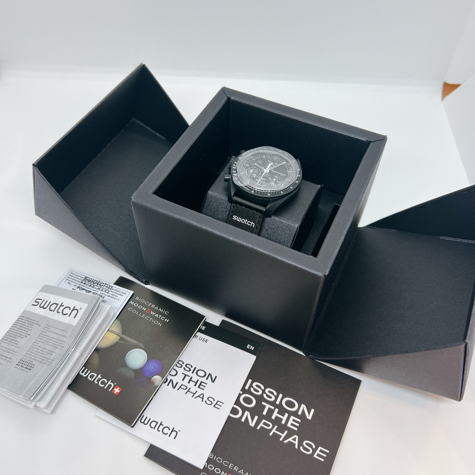Swatch x Omega x Snoopy Bioceramic MoonSwatch Mission To The Moonphase SO33B700