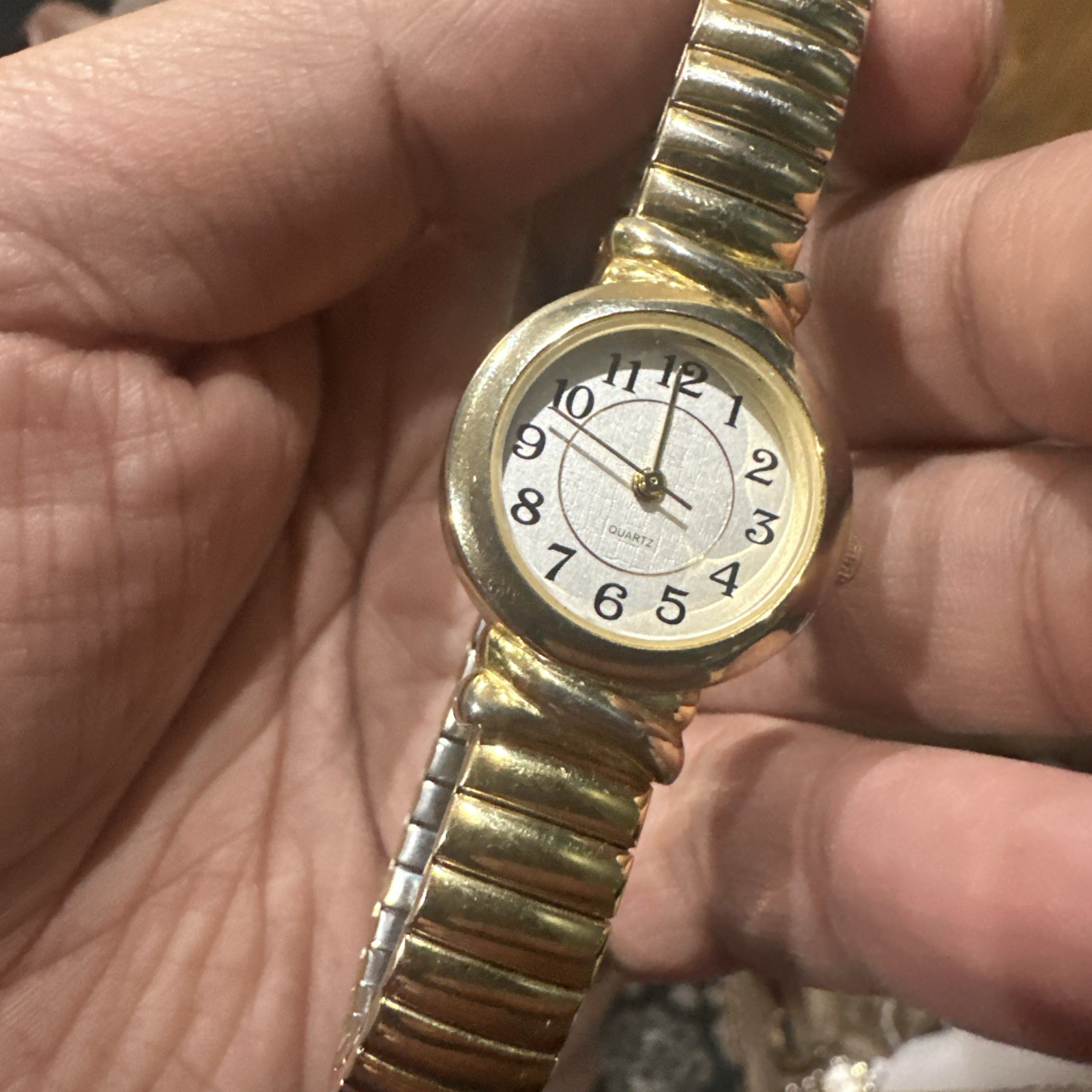 Working VTG Gold Ladies Watch New Battery 23mm Expansion Band FIt 8.5in Wrist