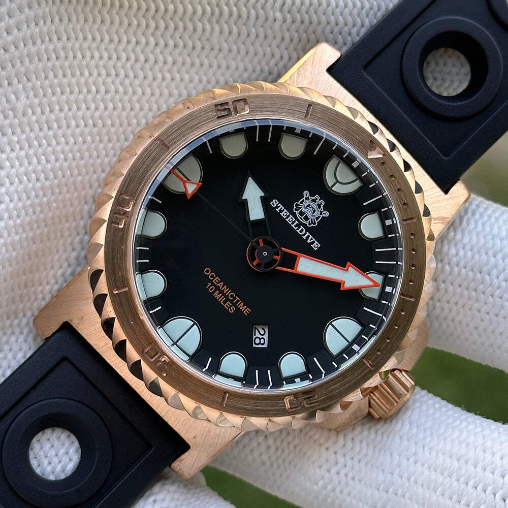 STEELDIVE SD1982S — 46.5mm Oversize Thick CuSn8 Solid Bronze NH35 Dive Watch
