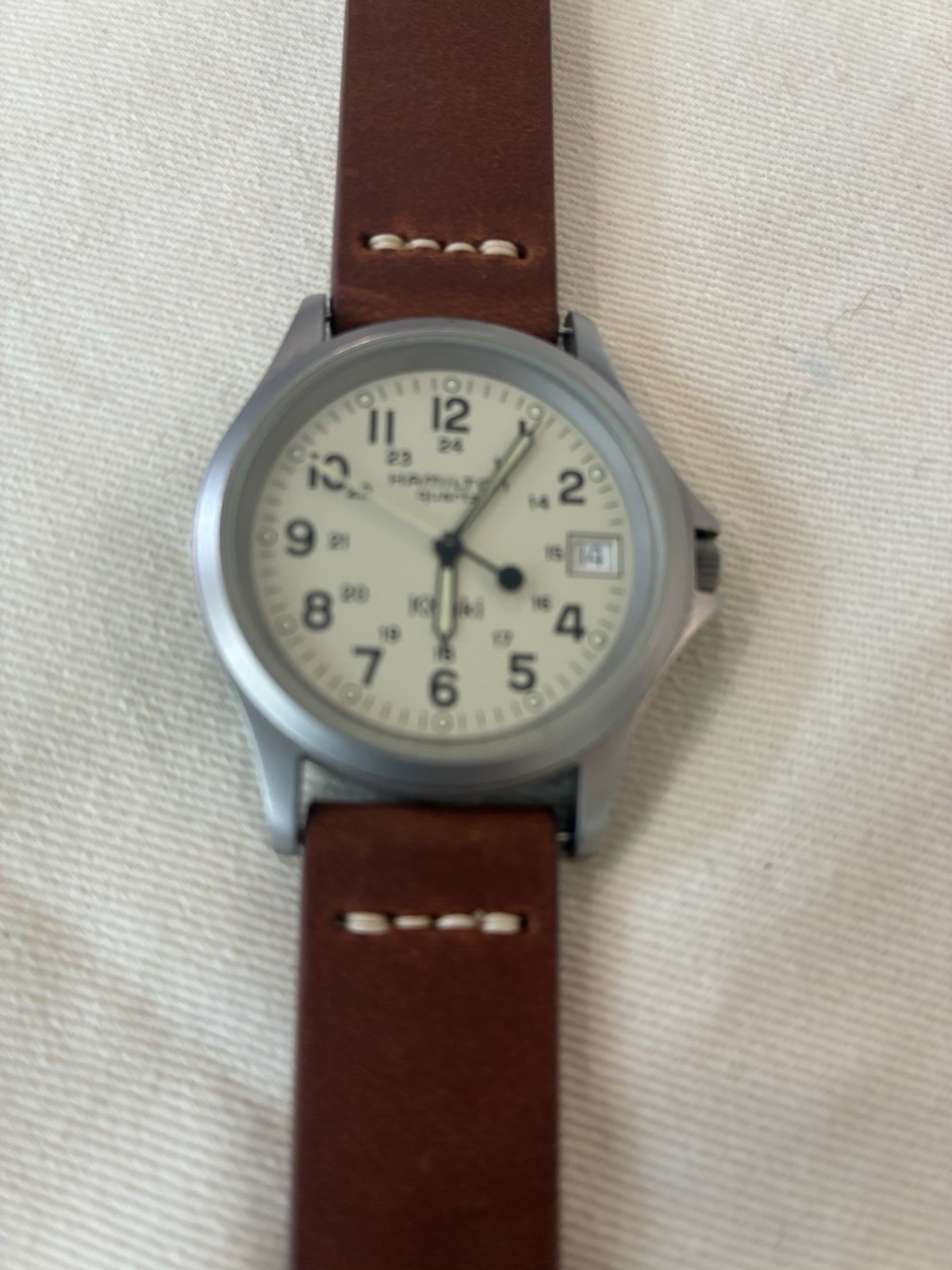 HAMILTON Khaki 9445B Cream Dial Date 33mm Quartz Watch Swiss