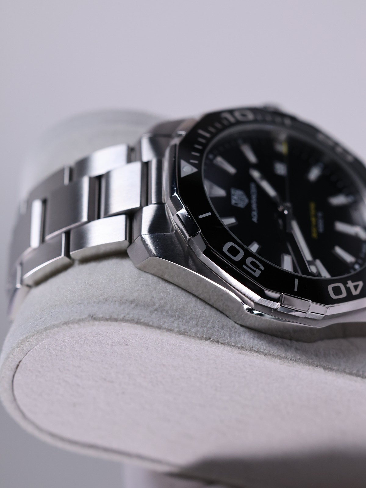 TAG Heuer Aquaracer WAY101A.BA0746 43mm Black Dial Full Set No.69655