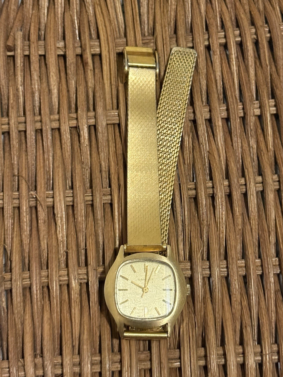 Vintage Sandoz Swiss Mechanical Watch 17 Jewels AS1902 Gold Plated 20 Microns