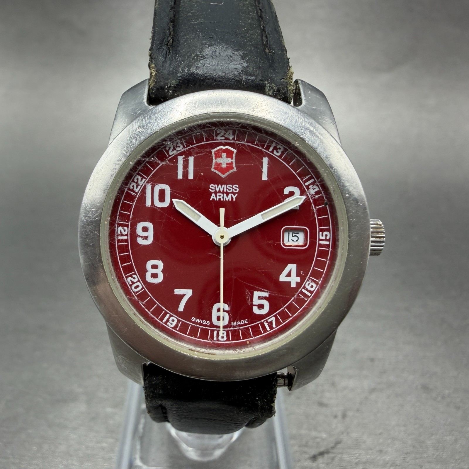 Victorinox Swiss Army Garrison Watch Women 30mm Red Dial Steel Date New Battery