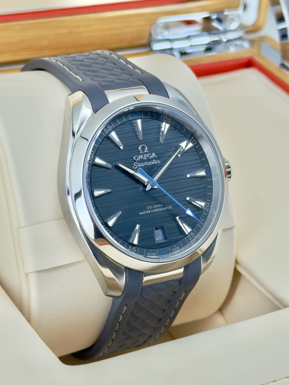 Omega Aqua Terra 150M Blue Rubber Strap 220.12.41.21.03.002 Complete 2020