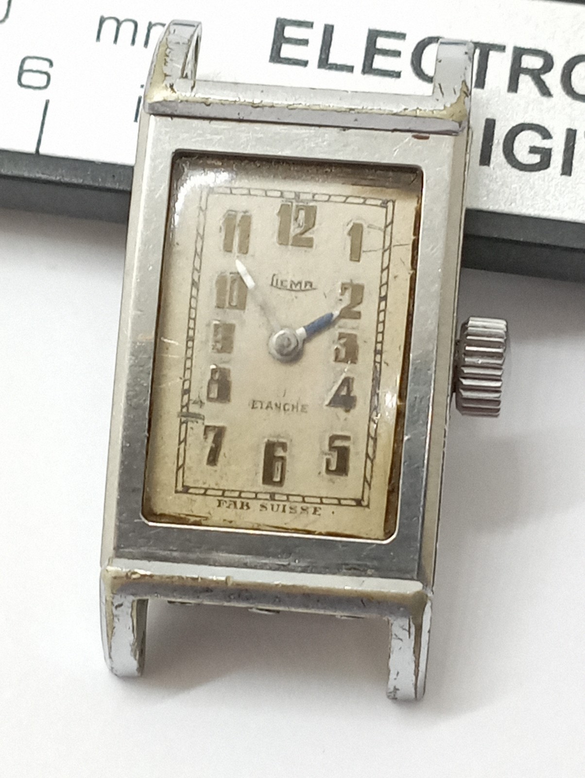Vintage UNIQUE DIVER TANK HERMETIC watch Crown On Screw Steel Case from 1930’s !