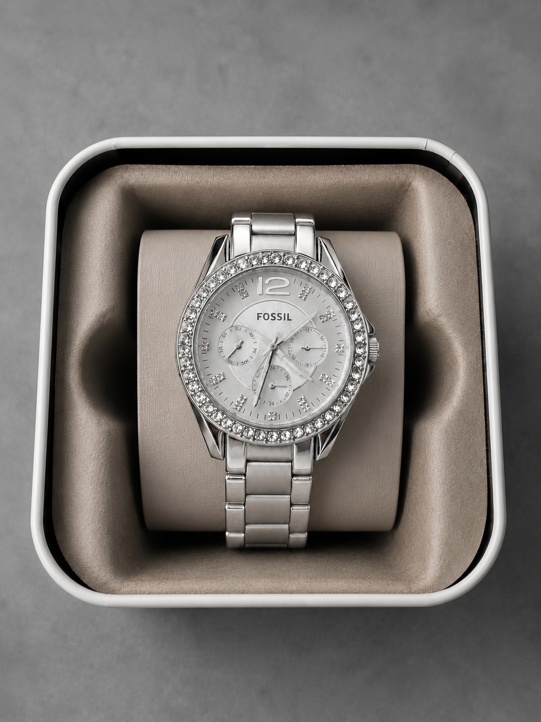 The Fossil Riley ES3202 Women’s Watch