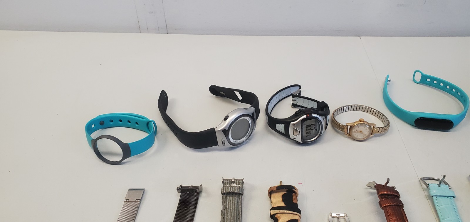 Watches Lot Of Assorted Men’s & Women’s Styles Mixed Fashion Bulk Wholesale