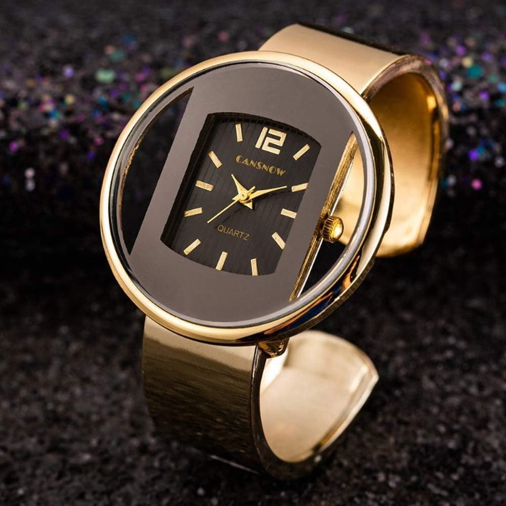 Stylish Women’s Cuff Bangle Analog Watch – Quartz Movement in Sophisticated Gold