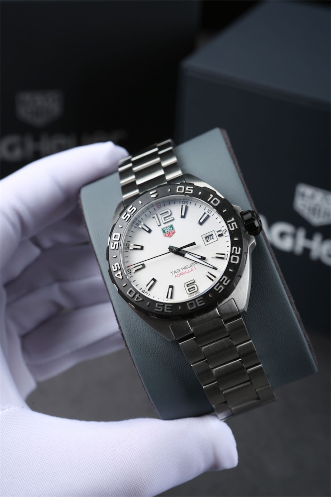 Authentic Full Set Unworn 41mm Tag Heuer Formula 1 WAZ1111.BA0875 men’s watch