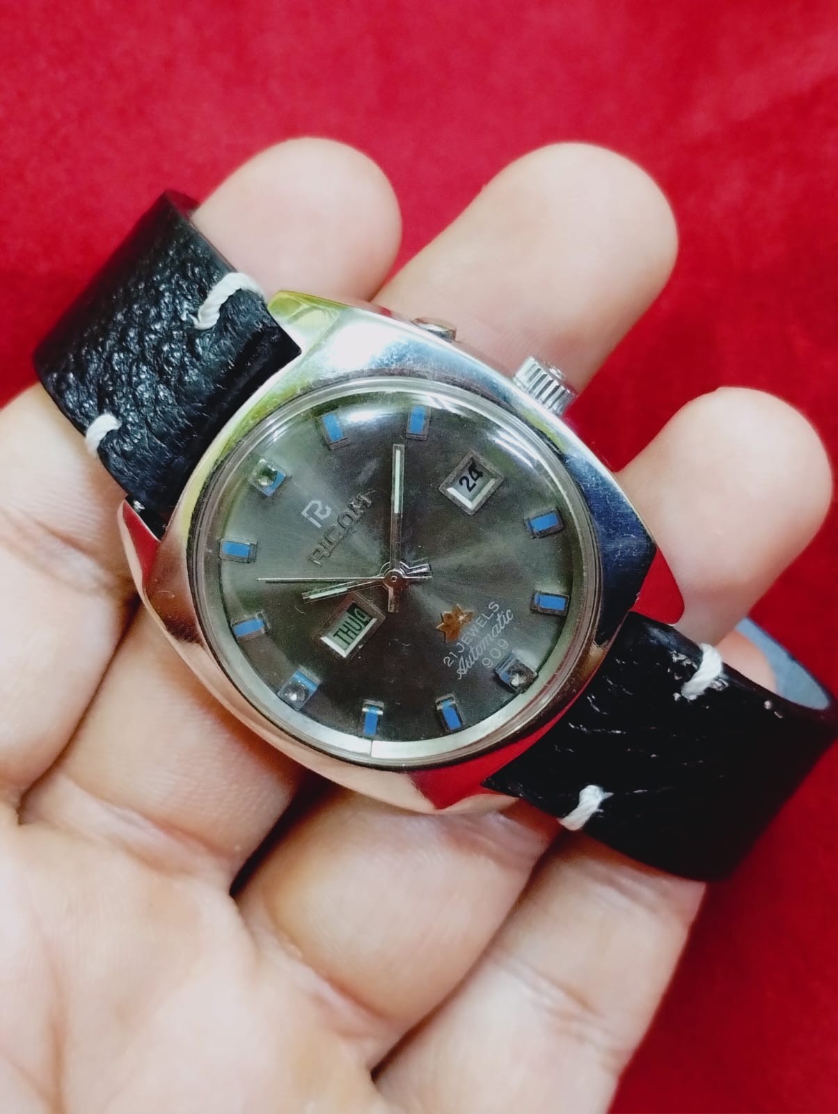 Vintage ricoh 909 gray dial mens 21j Japan working wrist watch.026