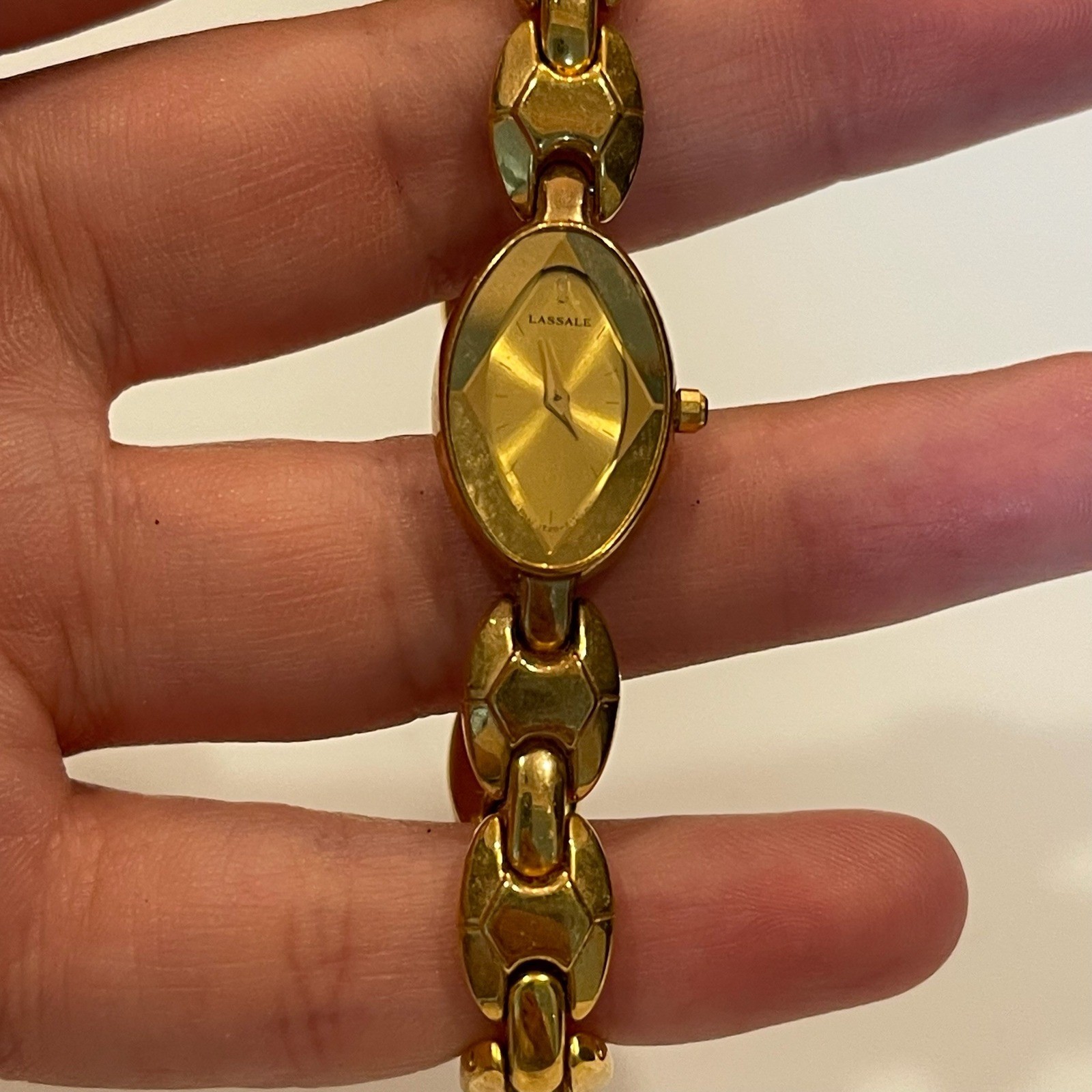 Lassale Womens Gold Tone Oval Face Dress Watch Geometric Link Bracelet Vintage
