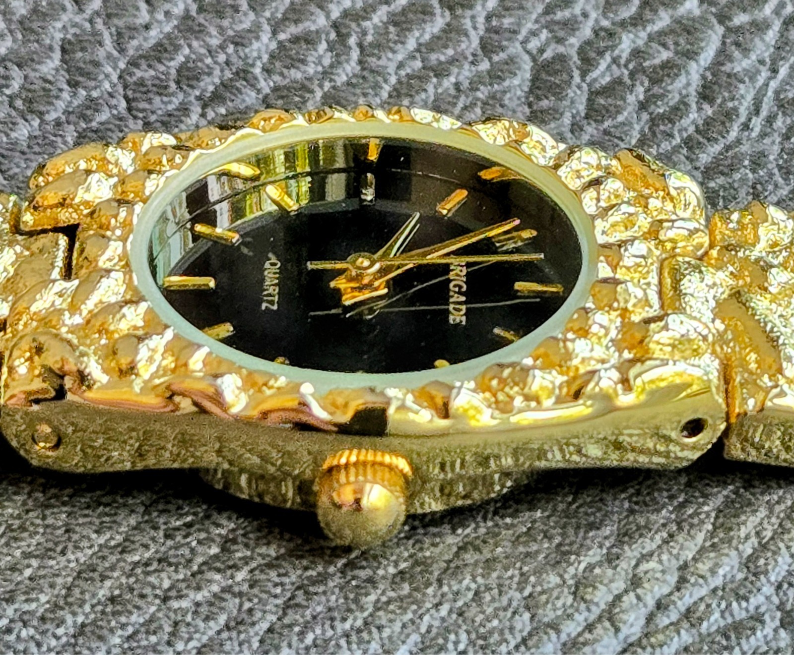 Brigade Gold Tone Nugget Quartz Watch Black Dial Textured Bracelet Retro