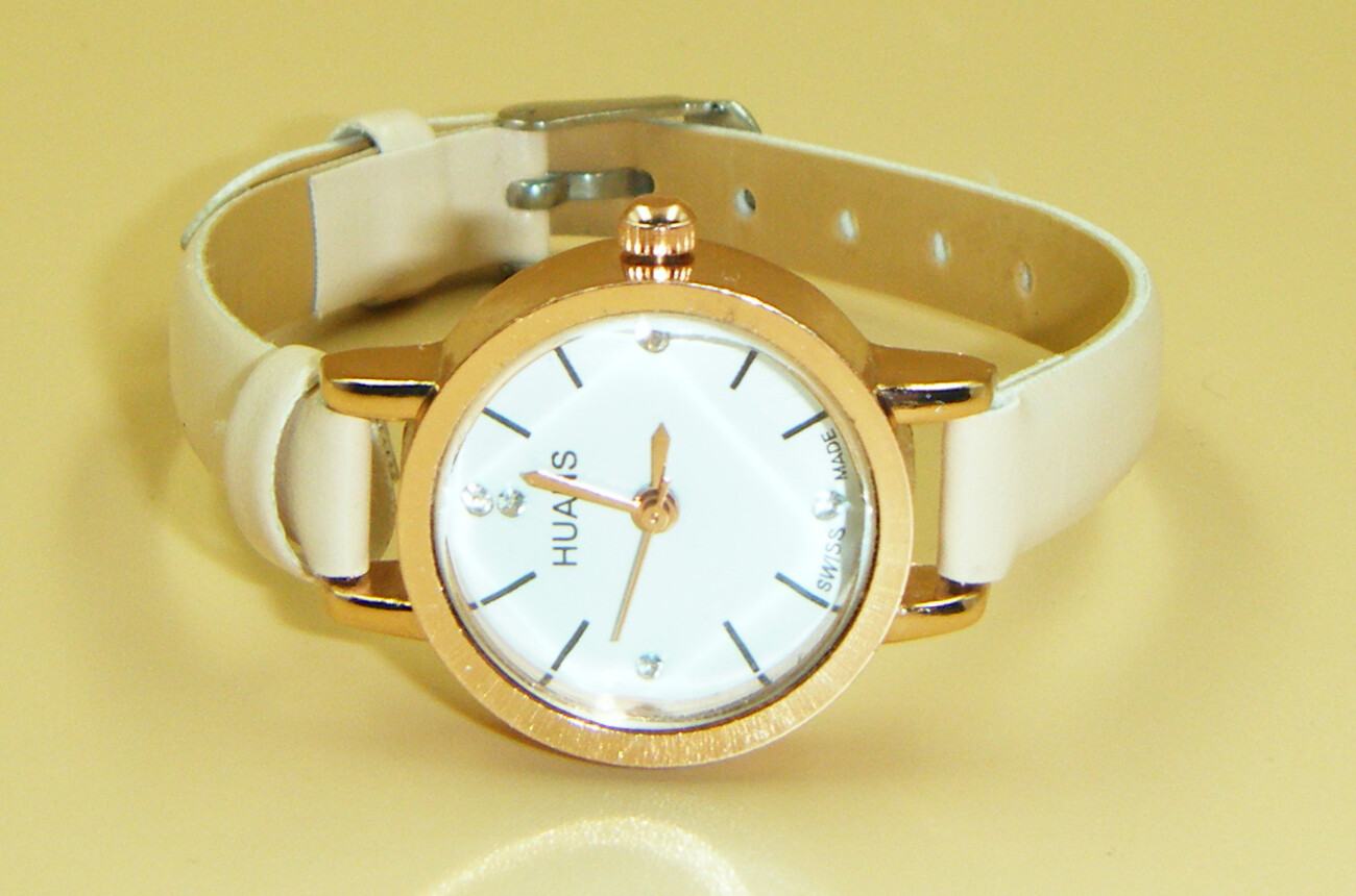 Huans Swiss Made Women’s Watch Bevelled Crystal