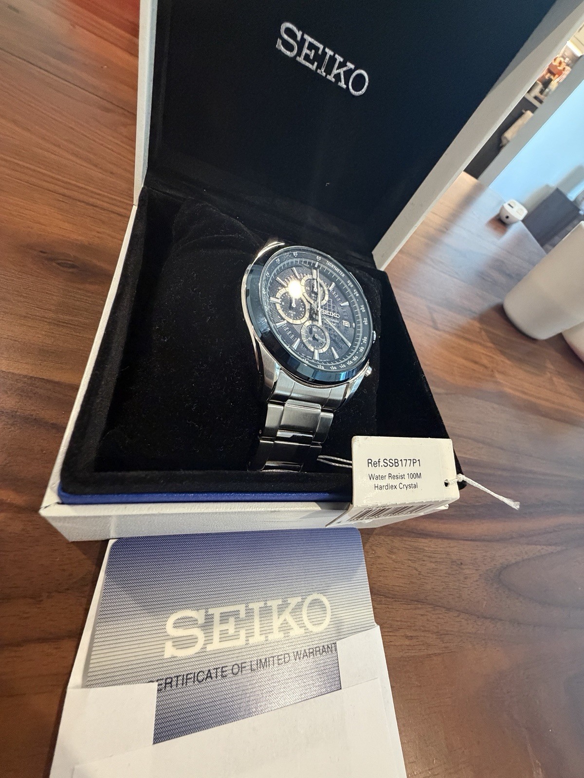 Seiko Men’s Blue Quartz Chronograph Tachymeter 43mm 100m Steel Watch Box