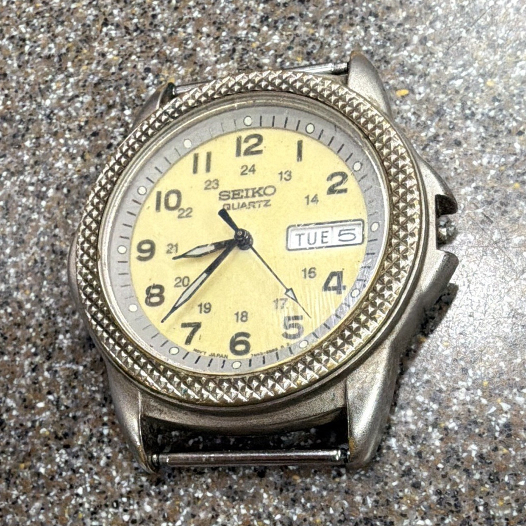 Seiko Quartz Analog Day/Date Beige Dial Silver 36mm Stainless Steel Watch