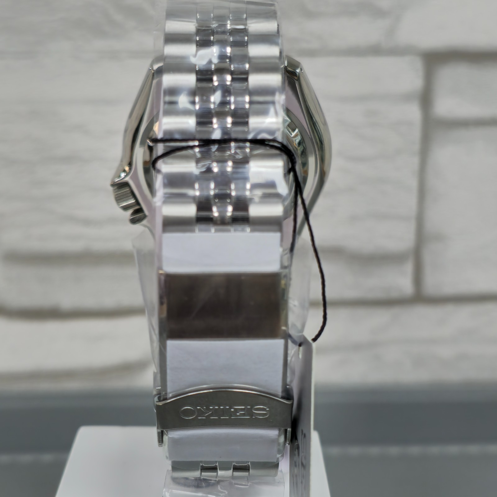Seiko 5 Sports SKX GMT SSK033K1 Silver Dial 42.5mm New Full Set Men’s Watch