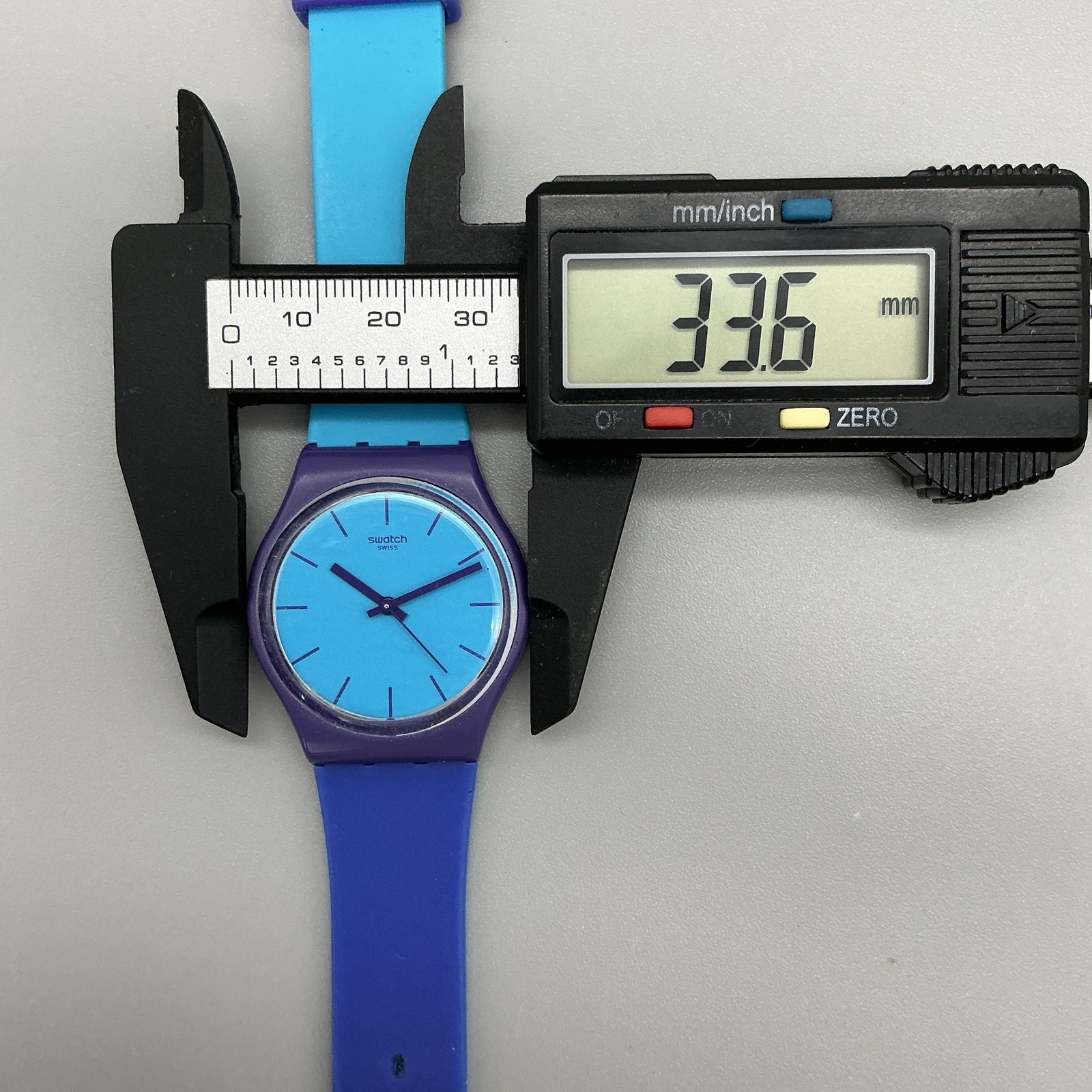 Swatch Mixed Up GV128 Mens Watch 34mm Blue Purple Swiss Made New Battery