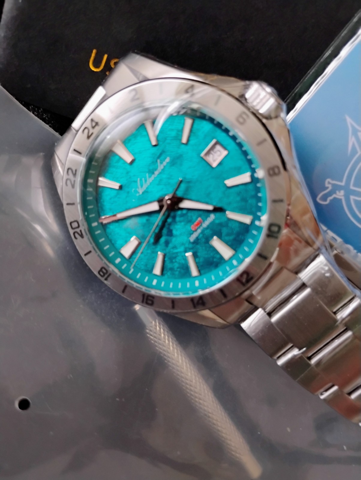 Addiesdive (AD2548) GMT Swiss Quartz Men’s Watch, Blue-Teal Dial, Sapphire, 200m