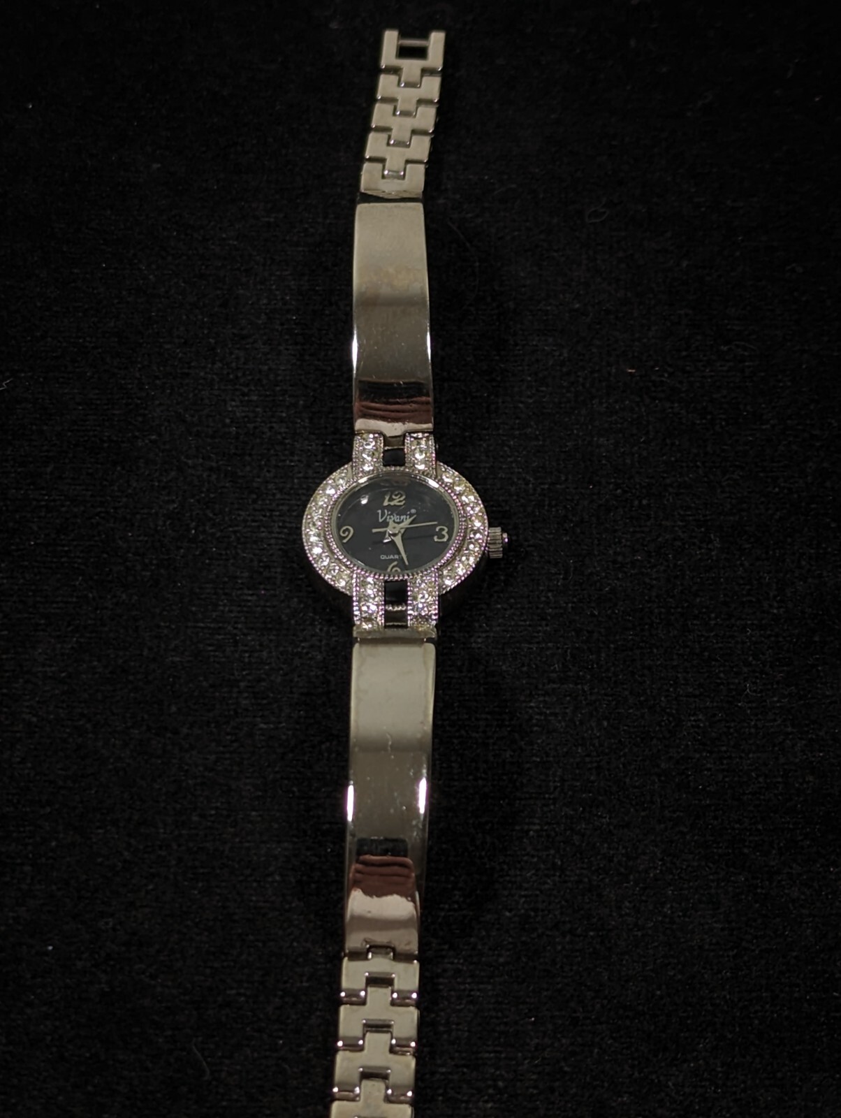 Vivani Black Dial Crystal Accent Round Case Bar Bracelet Band Watch 6.75 In