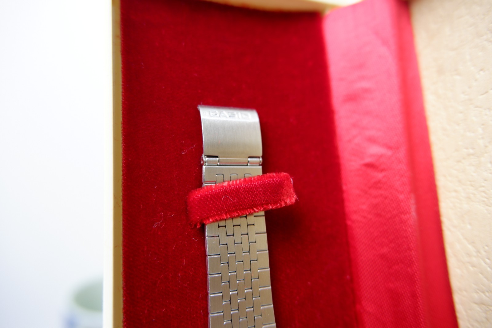 RARE Vintage Casio T-1500 Dictionary Watch [117] Japan NOS