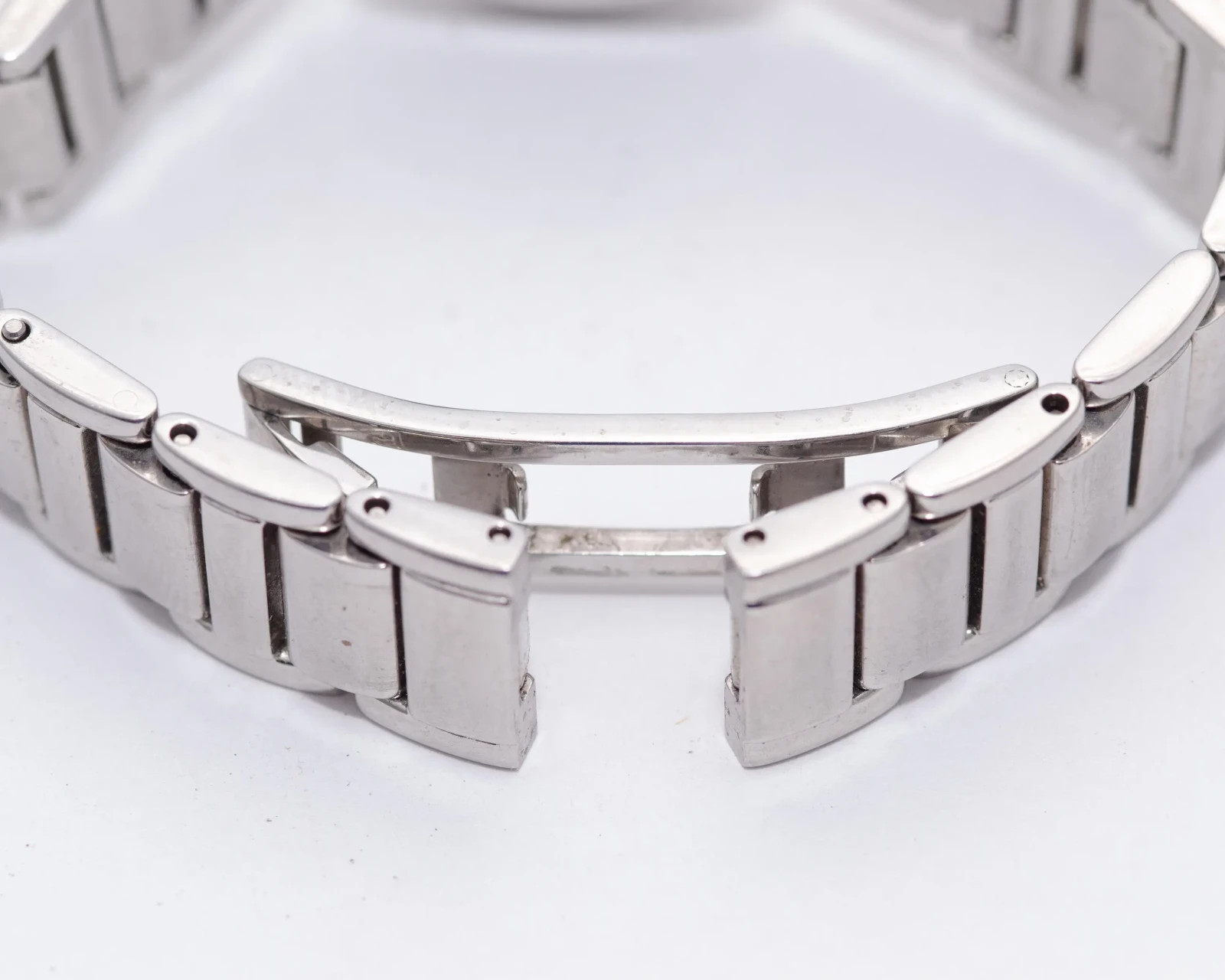 Ladies Bulova 96R08 Silver Dial Diamond Accent Bezel Quartz Watch