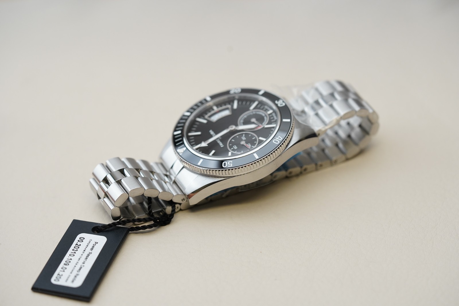 Favre Leuba Deep Raider Power Reserve Black 00.20310.109.01.200 Steel Automatic