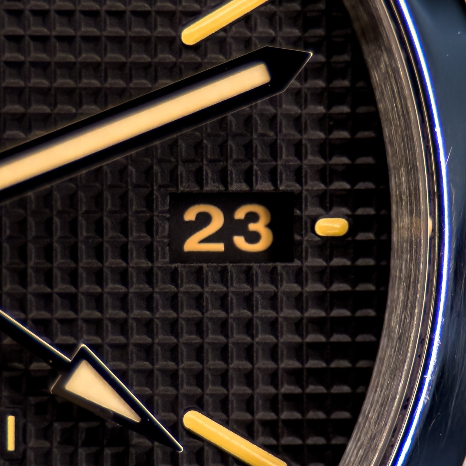 Panerai Luminor 1950 GMT 42mm Steel Hobnail Dial PAM01535 – PAM 1535 – B & P